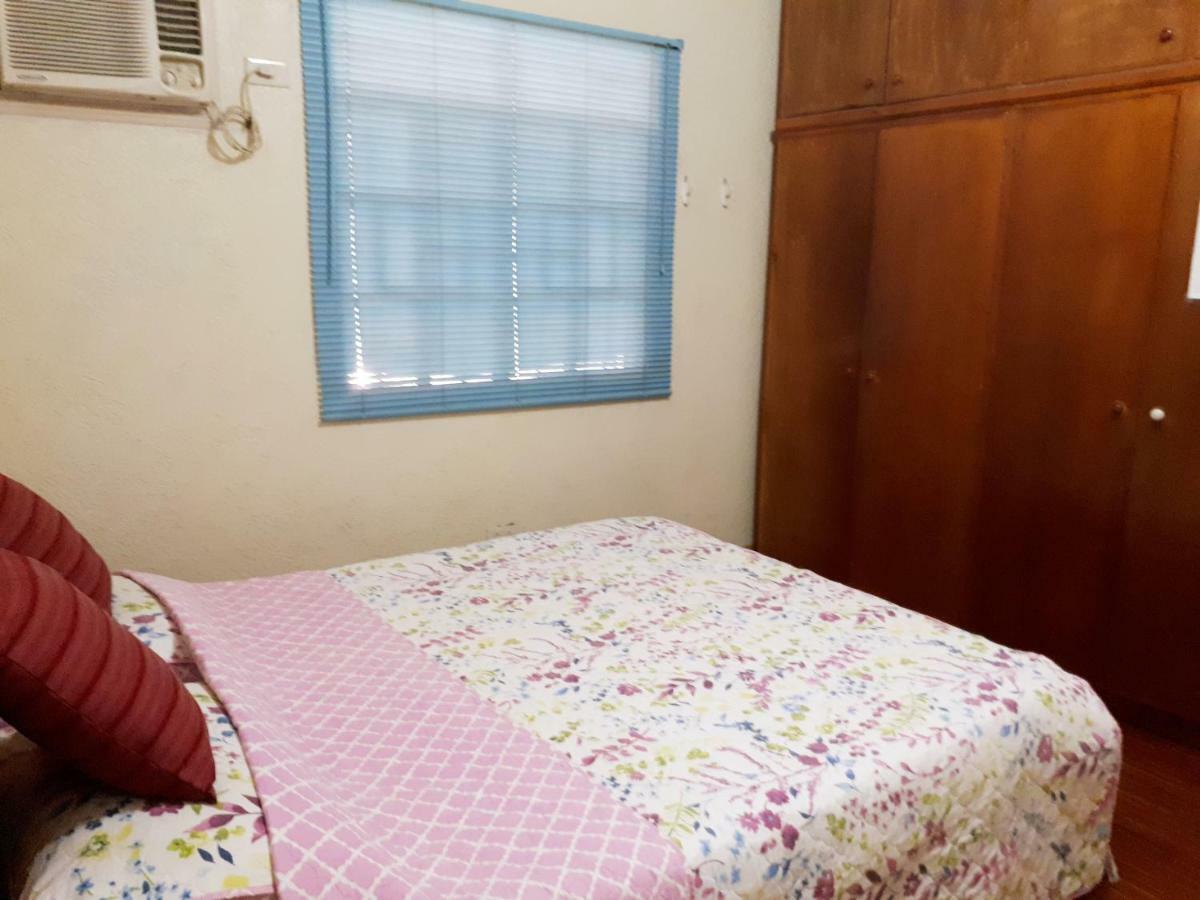 Minine Guesthouse Silang Екстериор снимка