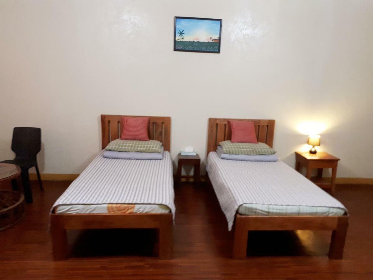 Minine Guesthouse Silang Екстериор снимка
