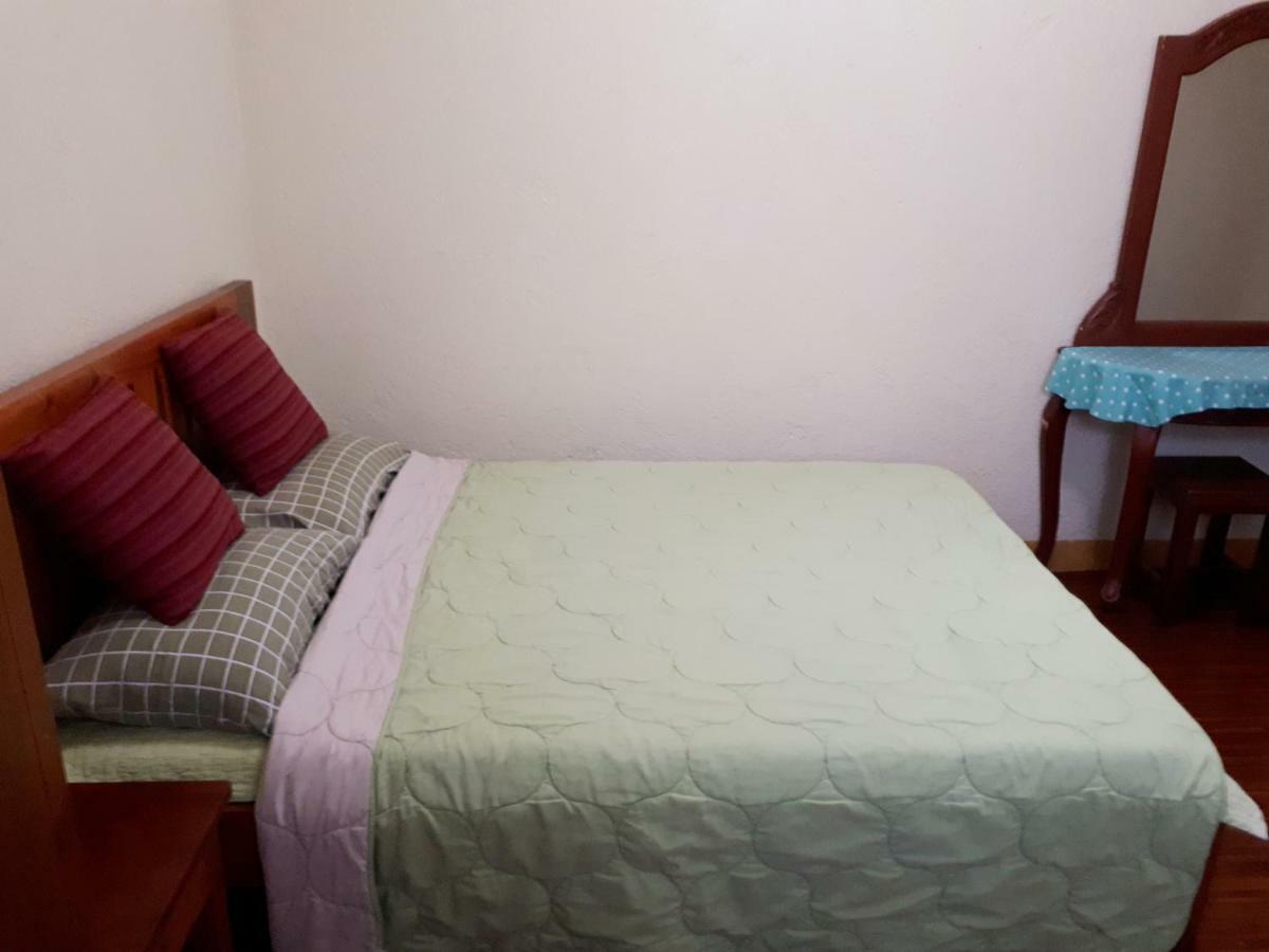 Minine Guesthouse Silang Екстериор снимка