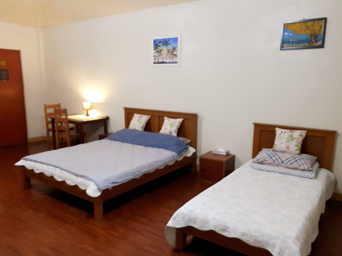 Minine Guesthouse Silang Екстериор снимка